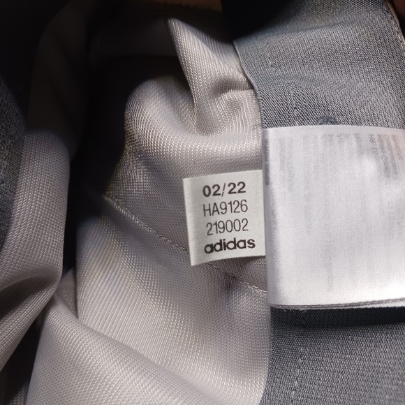 NWOT Adidas 365 Flag Ult Print Short Chino Golf Sz 38 HA9126 Brown Hemp Wht RFID - Picture 11 of 16